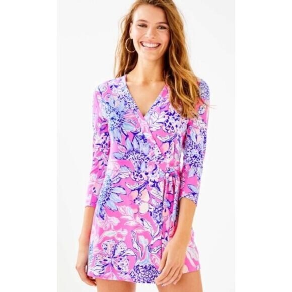 Lilly Pulitzer Karlie Wrap Romper Pink Tropics Sun Drenched Size Small - Picture 1 of 8